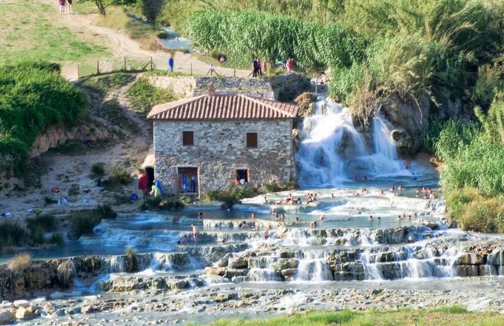 Poggio Degli Olivi Pensionat Saturnia Exteriör bild